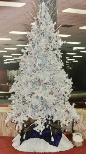 1989, The Living Christmas Tree
